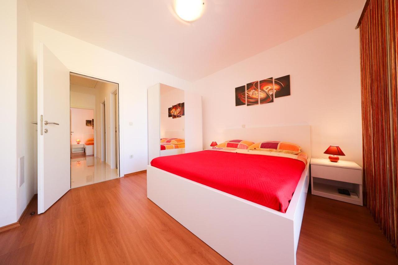 Villa Pino With Pool, Sauna & Jacuzzi Petrčane Dış mekan fotoğraf