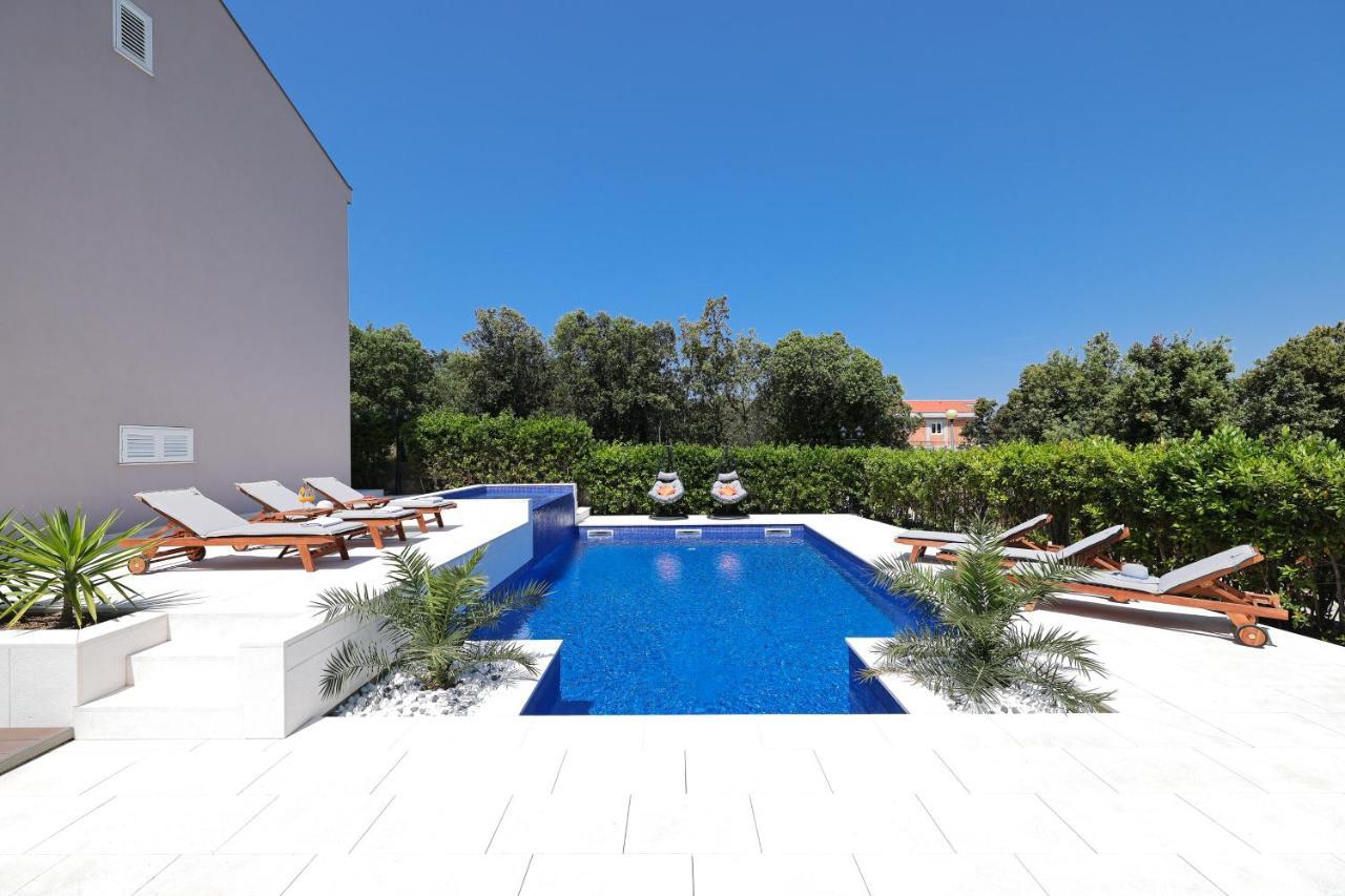 Villa Pino With Pool, Sauna & Jacuzzi Petrčane Dış mekan fotoğraf