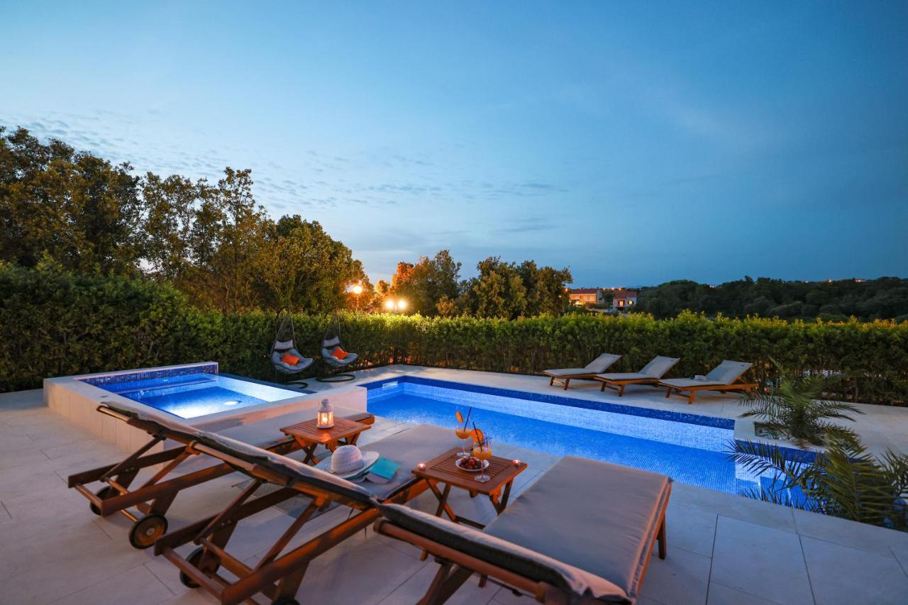 Villa Pino With Pool, Sauna & Jacuzzi Petrčane Dış mekan fotoğraf