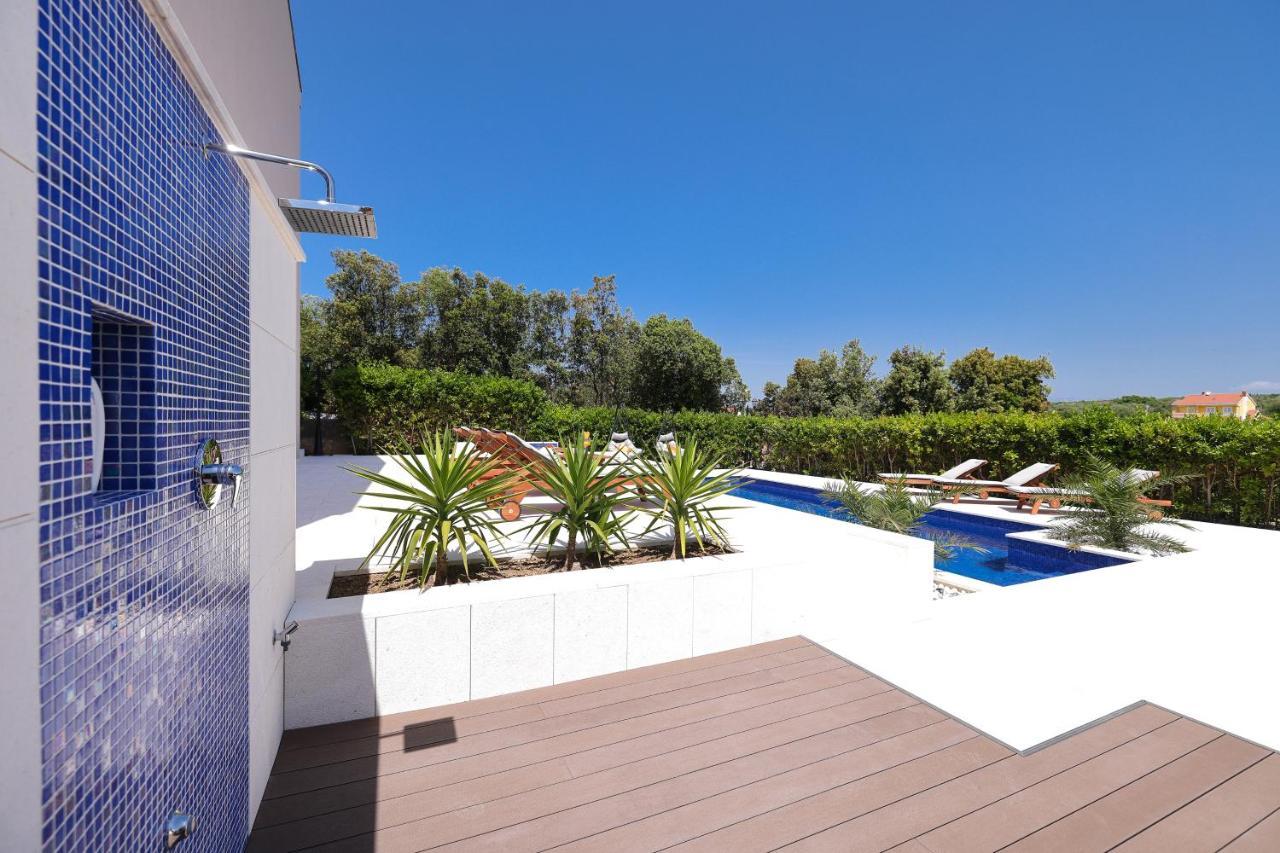 Villa Pino With Pool, Sauna & Jacuzzi Petrčane Dış mekan fotoğraf