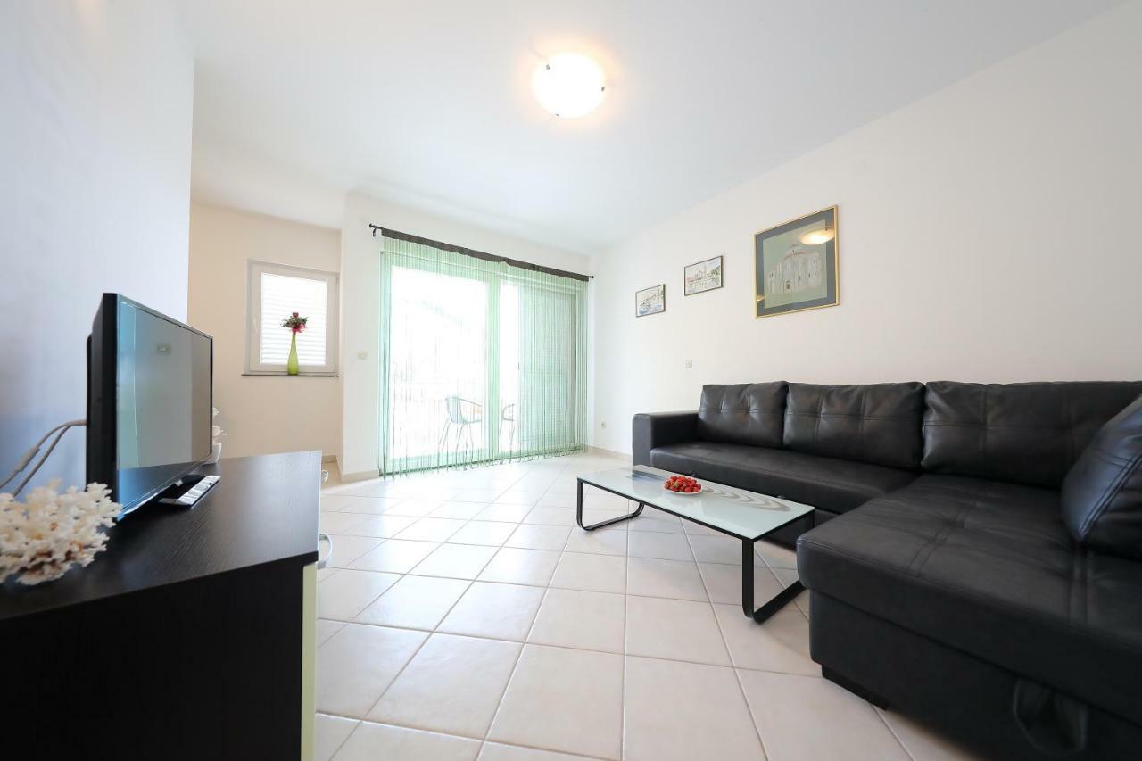 Villa Pino With Pool, Sauna & Jacuzzi Petrčane Dış mekan fotoğraf